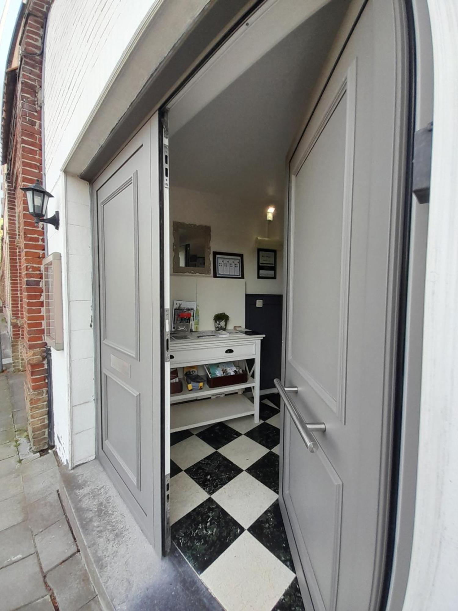 Bed and Breakfast Juliette'S Ieper Exteriér fotografie